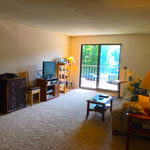 August 3rd, '17, sign a lease; two week, 8/20 in living room!